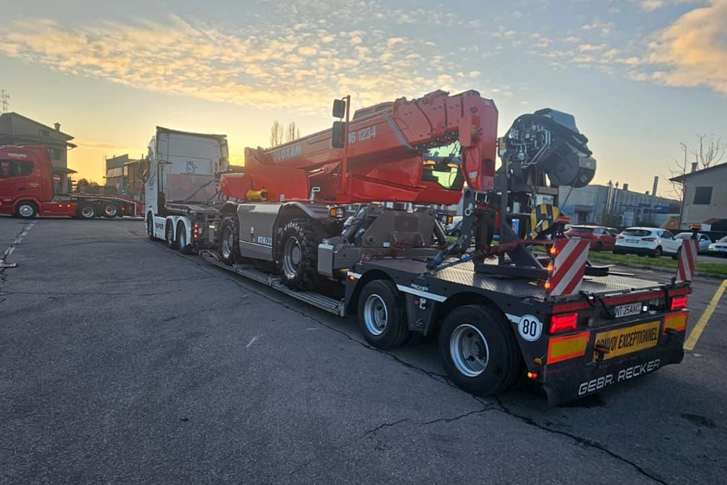 Evotrans AME transport agabaritic exceptional transport